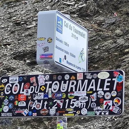 La Luziole 3 étoiles, En Ou Cure, été Ou Hiver, Comme Chez Vous